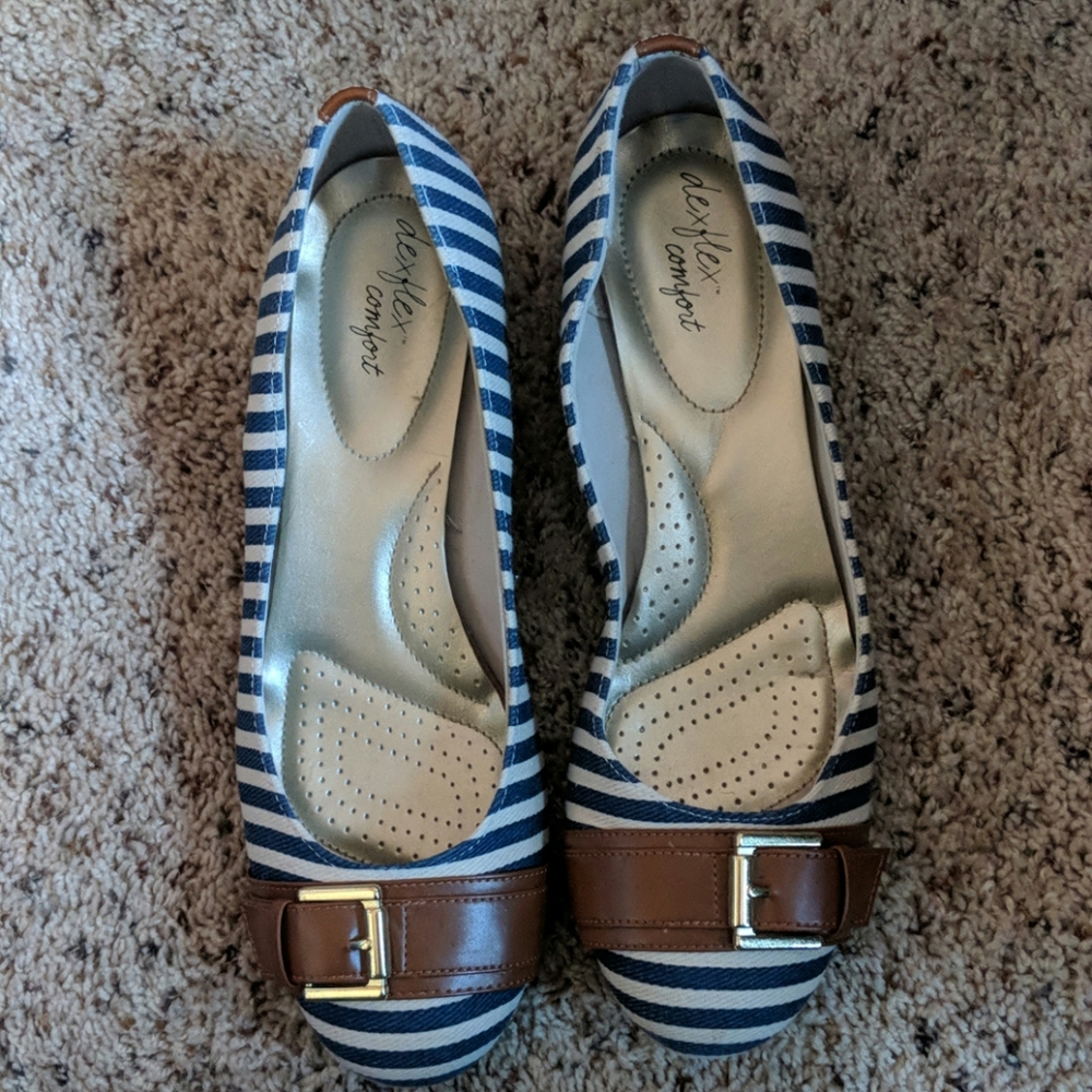 Cute flats - worn just twice
